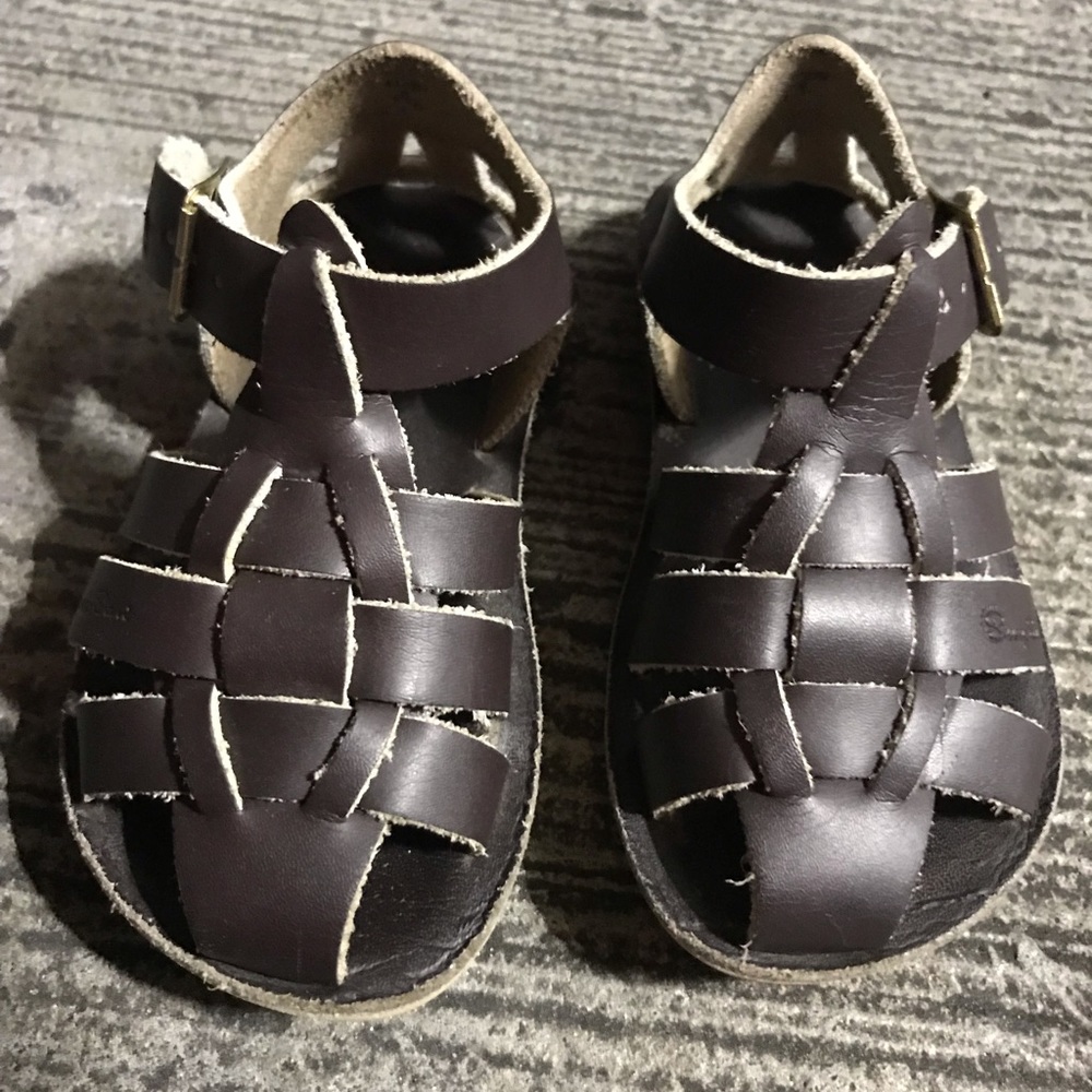 Brown size 6 Sun Sans
